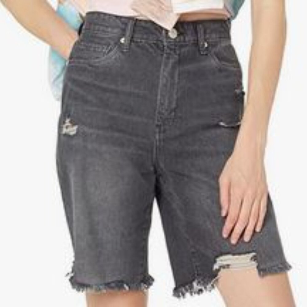 Blank NYC NEW Jean 
Shorts BlankNYC Distressed Dean Long Shorts w/ Rips NEW